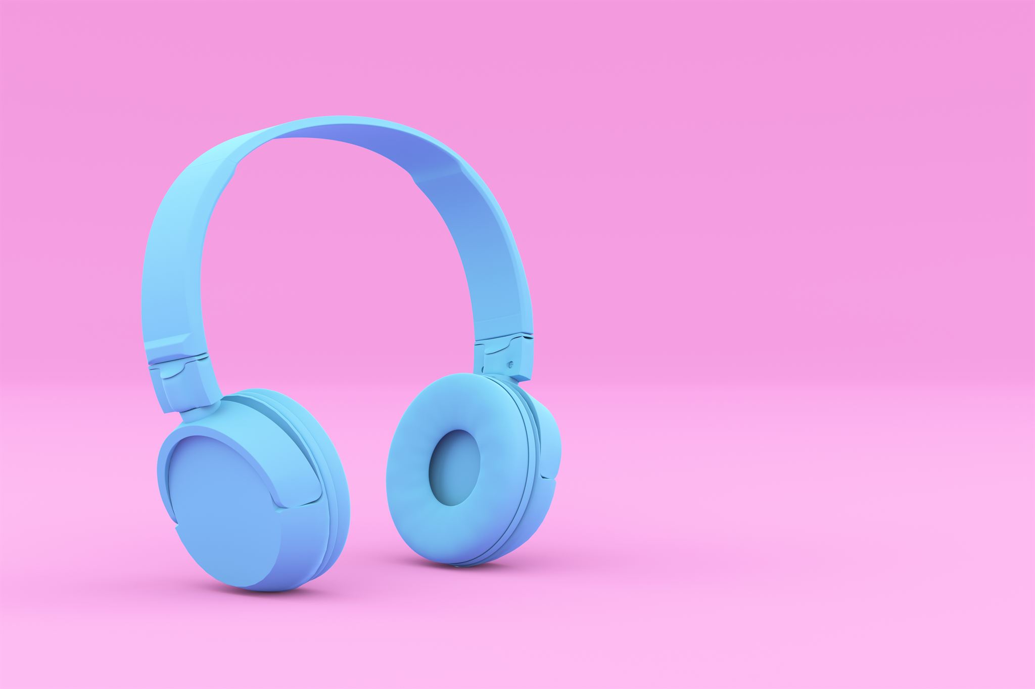 Wireless headset charging on dock