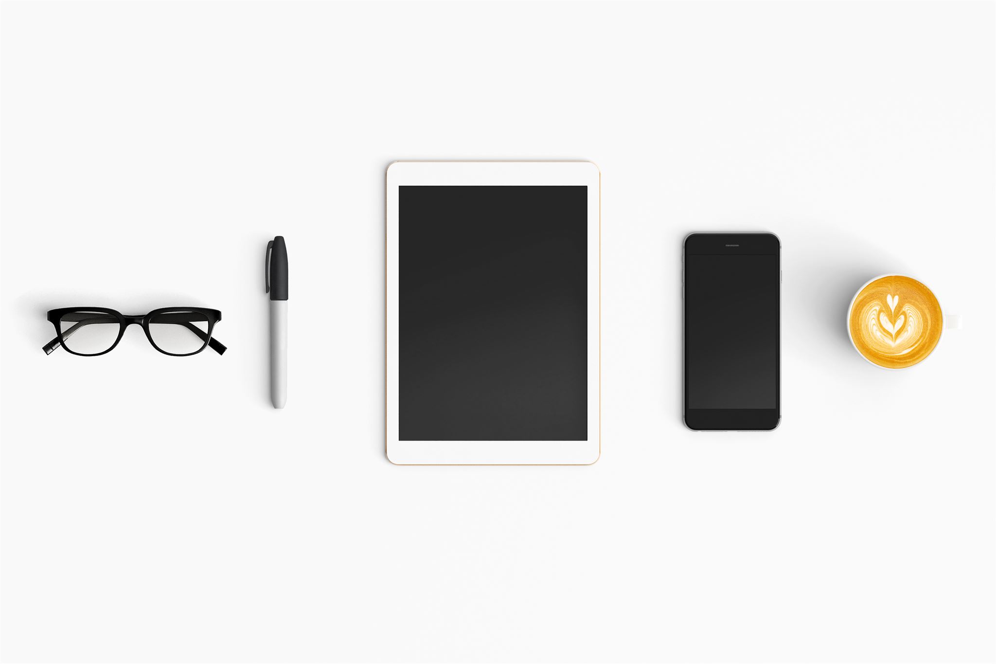 Stylus pen and nib kit on tablet